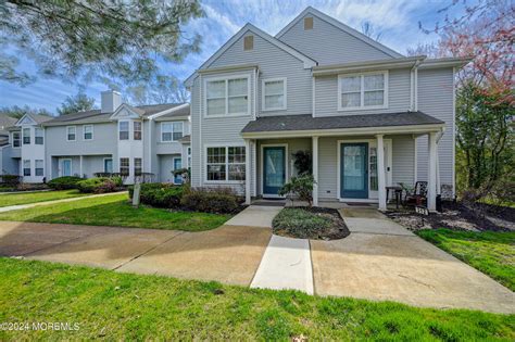 Apartments For Rent in 07726 .
